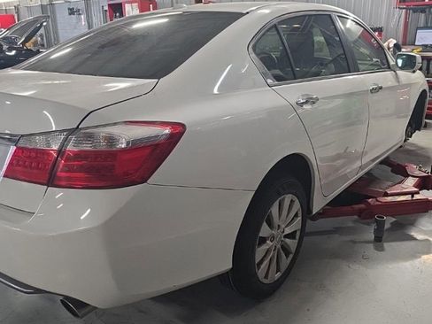 Used 2015 Honda Accord EX-L image 11