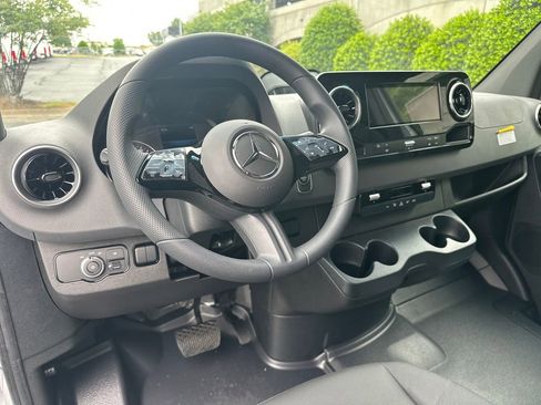 New 2026 Mercedes-Benz Sprinter 2500 image 22