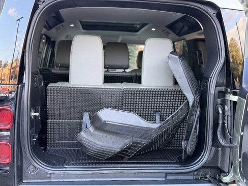 Used 2020 Land Rover Defender 110 S image 18