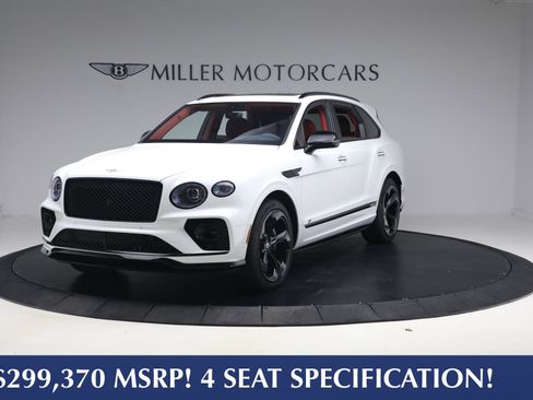 Used 2023 Bentley Bentayga image 1