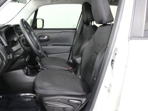 Used 2017 Jeep Renegade Altitude image 30