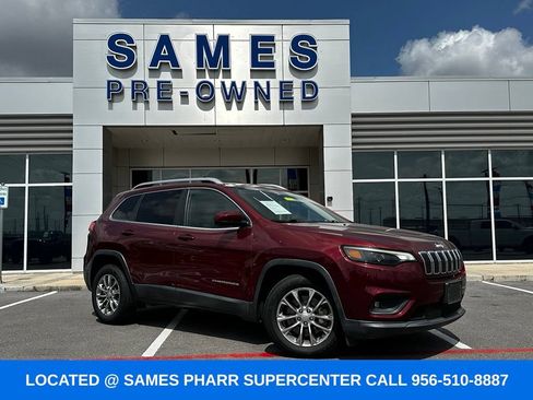Used 2019 Jeep Cherokee Latitude Plus w/ Trailer Tow Group FWD image 1