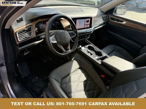 Used 2025 Volkswagen Atlas SE AWD/4WD image 31