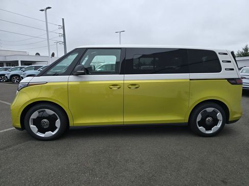 New 2025 Volkswagen ID. Buzz Pro S Plus image 7