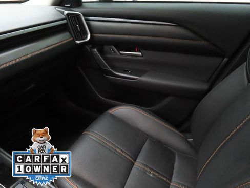 Used 2025 MAZDA CX-50 AWD 2.5 Hybrid w/ Premium Pkg image 16