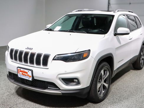 Used 2021 Jeep Cherokee Limited image 31