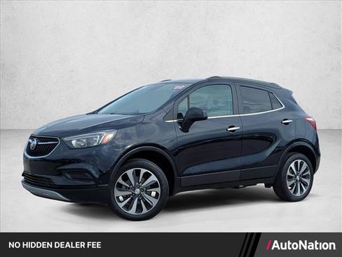 Used 2022 Buick Encore Preferred AWD/4WD image 1