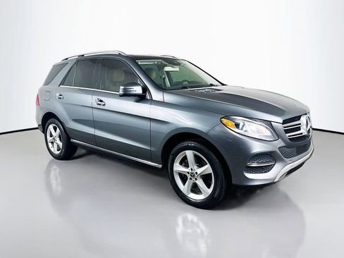 Used 2017 Mercedes-Benz GLE 350 4MATIC image 2