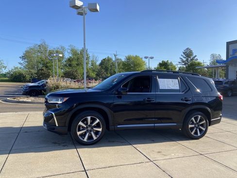 Used 2025 Honda Pilot Elite image 6