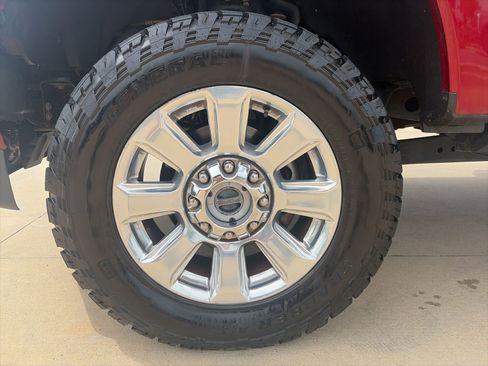 Used 2019 Ford F250 Platinum w/ Platinum Ultimate Package AWD/4WD image 10