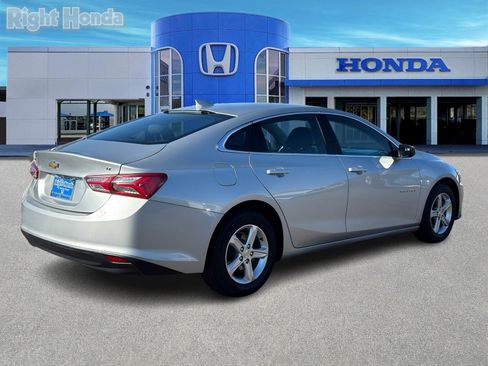 Used 2022 Chevrolet Malibu LT image 7