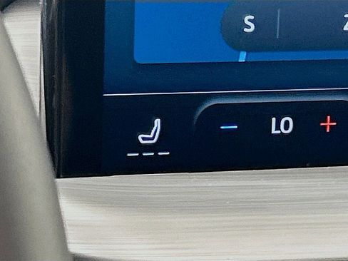 New 2025 Ford Escape PHEV FWD w/ PHEV Premium Package image 23