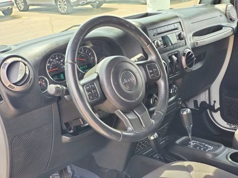 Used 2015 Jeep Wrangler Sport w/ Quick Order Package 24S AWD/4WD image 6