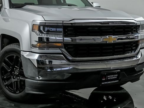Used 2016 Chevrolet Silverado 1500 LT RWD image 2