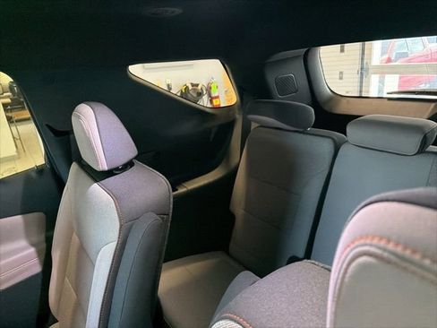 New 2026 Chevrolet Traverse LT image 22