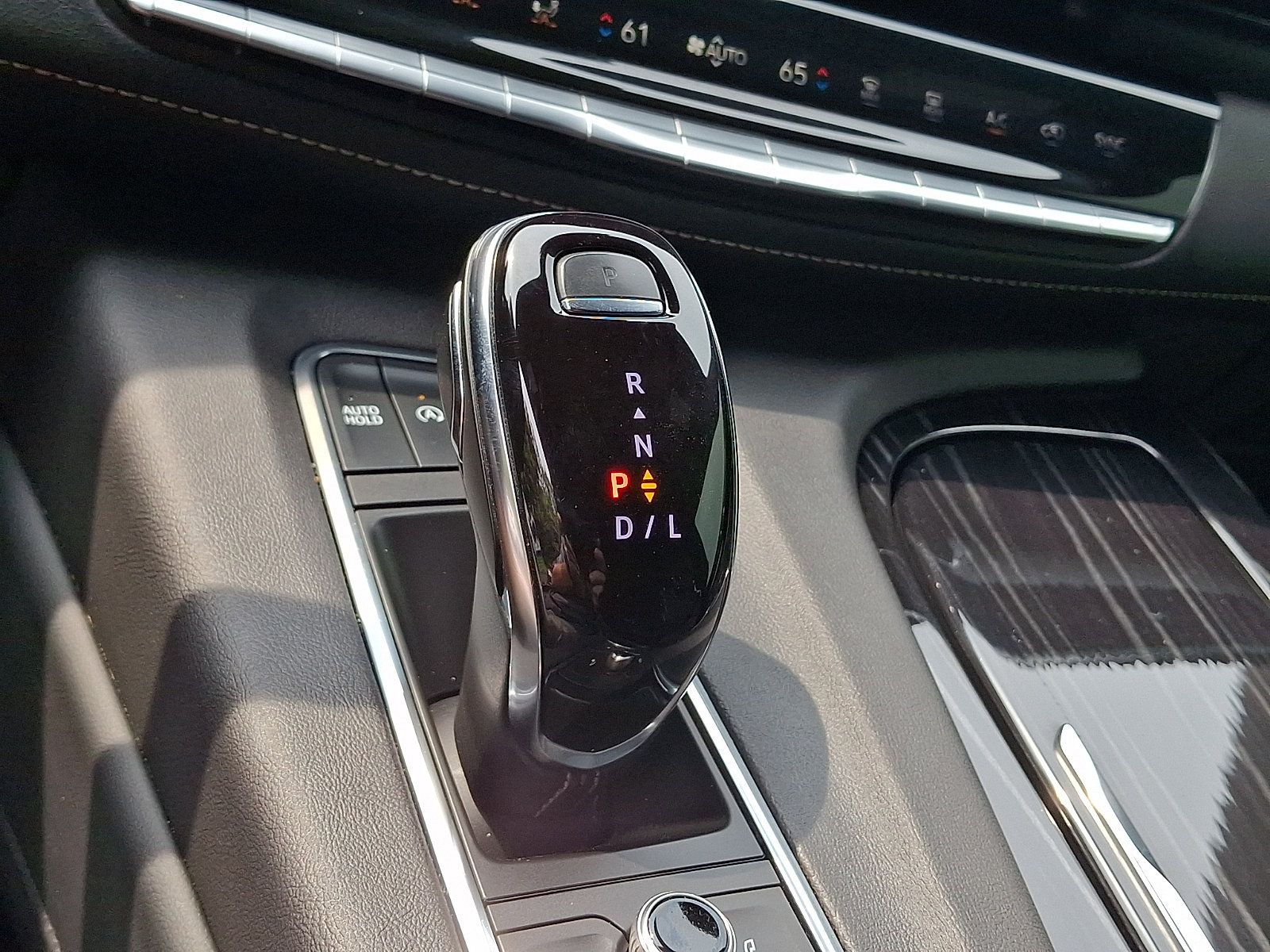 Used 2024 Cadillac Escalade Sport w/ LPO, ONYX Package AWD/4WD image 11