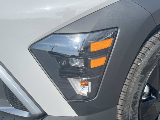 New 2027 Hyundai Kona SEL Sport FWD image 9