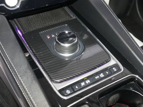 Used 2018 Jaguar F-PACE S AWD/4WD image 40