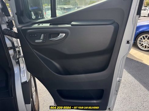 Used 2020 Mercedes-Benz Sprinter 2500 image 26