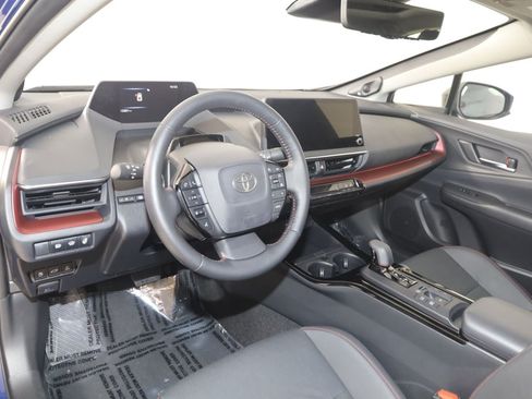 Used 2024 Toyota Prius Prime Premium w/ Advanced Technology Package FWD image 28