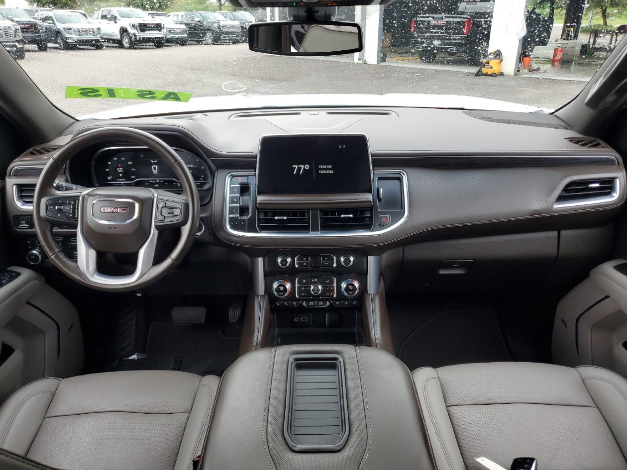 Used 2022 GMC Yukon XL SLT w/ SLT Premium Package AWD/4WD image 11