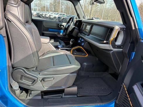 Used 2022 Ford Bronco Badlands image 17