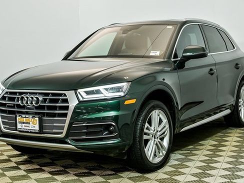 Used 2018 Audi Q5 Prestige w/ Prestige Package image 4