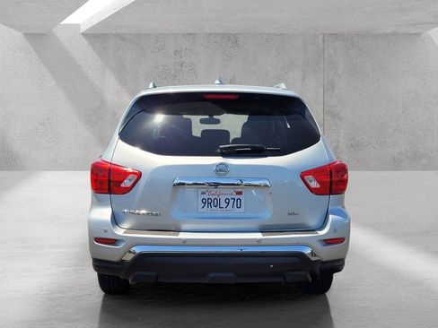 Used 2020 Nissan Pathfinder SL FWD image 5