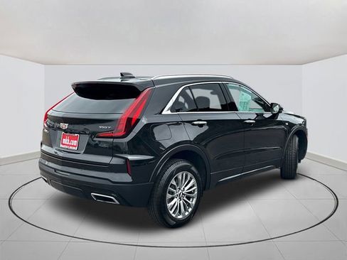 Certified 2024 Cadillac XT4 Premium Luxury FWD image 11