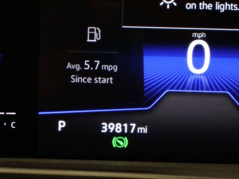 Certified 2022 Volkswagen Tiguan S image 8