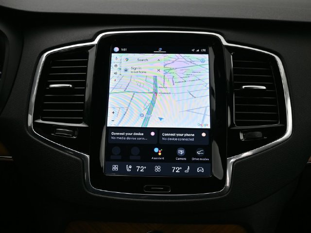 Used 2025 Volvo XC90 B6 Plus AWD/4WD image 14