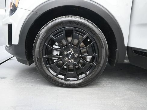 Used 2022 Kia Telluride SX w/ SX Prestige Package AWD/4WD image 11
