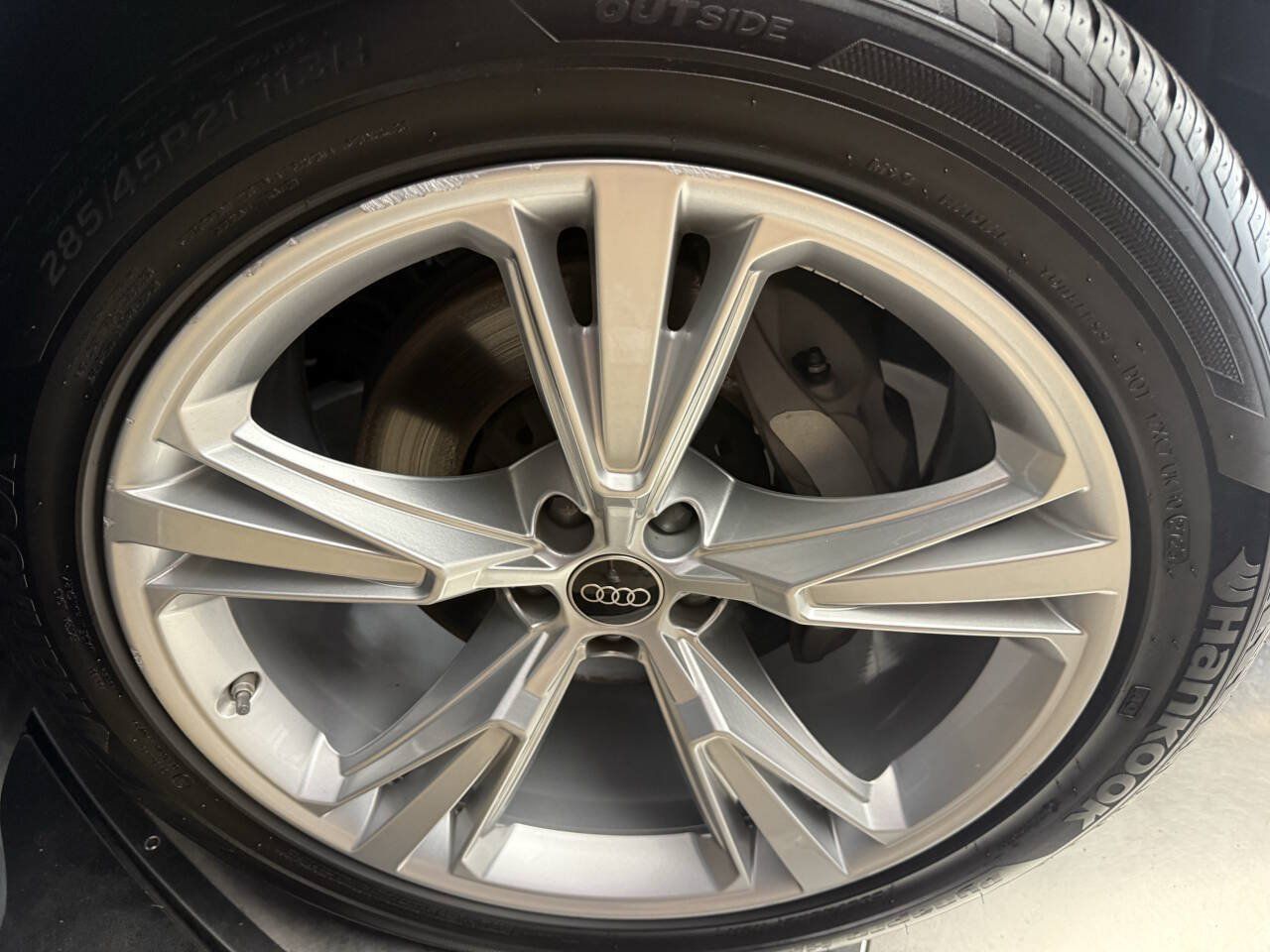 Used 2023 Audi Q8 Premium w/ Convenience Package AWD/4WD image 32
