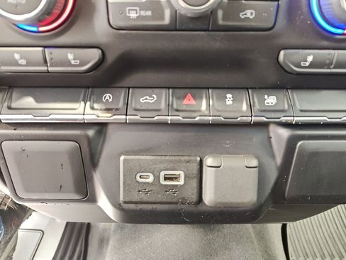 Used 2022 Chevrolet Silverado 1500 LT w/ Bed Protection Package image 27
