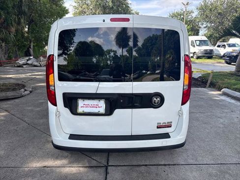 Used 2022 RAM ProMaster City Tradesman w/ Window Group 05 FWD image 8