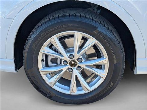 Certified 2025 Audi Q3 2.0T Premium Plus w/ Premium Plus Package image 21