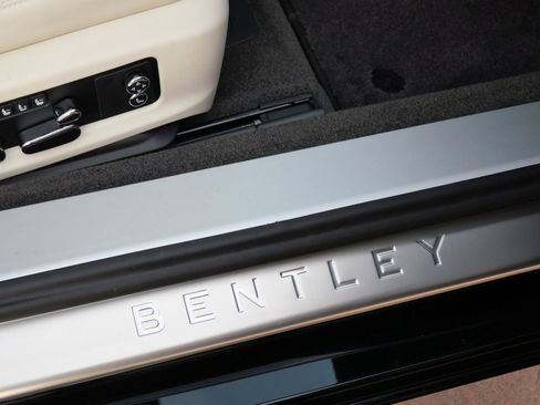 Used 2023 Bentley Continental GT Mulliner image 19