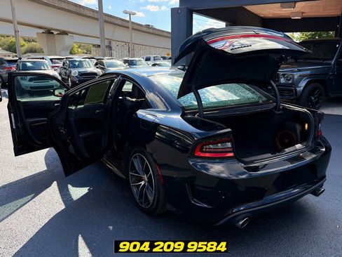 Used 2016 Dodge Charger R/T Scat Pack w/ Beats Audio Group RWD image 26
