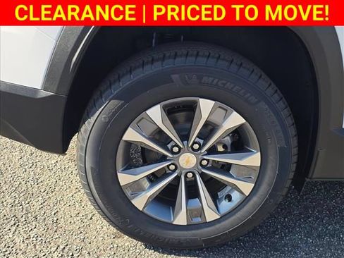 New 2026 Chevrolet Equinox LT AWD/4WD image 30