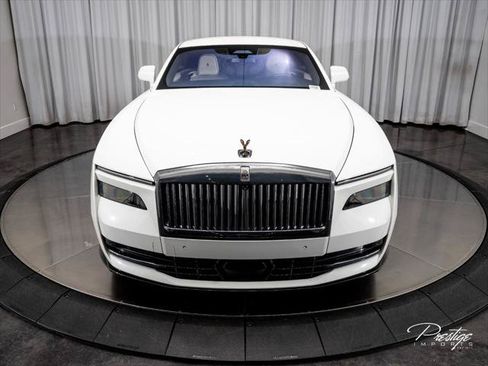 Used 2024 Rolls-Royce Spectre w/ Spectre Launch Package AWD/4WD image 3