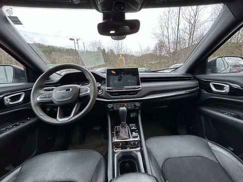 Used 2023 Jeep Compass Trailhawk w/ Sun and Sound Group image 6