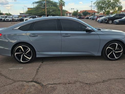 Used 2022 Honda Accord Sport image 11