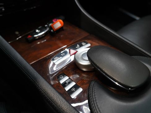 Used 2011 Mercedes-Benz CL 550 4MATIC w/ Sport Pkg Plus One image 54