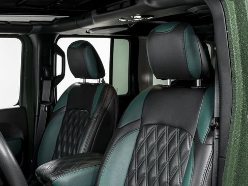 Used 2023 Jeep Wrangler Unlimited Rubicon 392 image 16