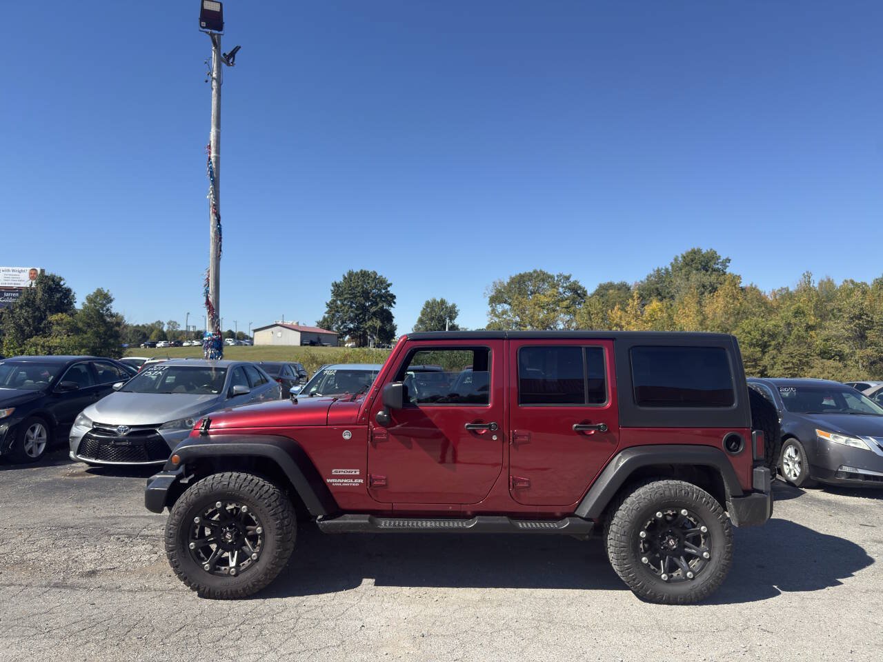 Used 2012 Jeep Wrangler Unlimited Sport w/ PWR Convenience Group AWD/4WD image 3