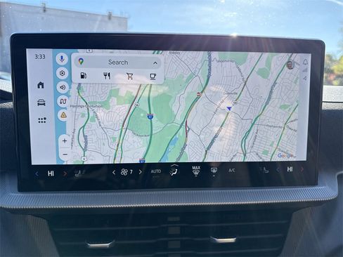 Used 2025 Ford Explorer ST-Line w/ Premium Package image 18