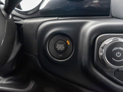 Used 2022 Jeep Wrangler Unlimited Sport AWD/4WD image 22