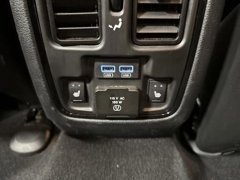 Certified 2025 Dodge Durango R/T image 36