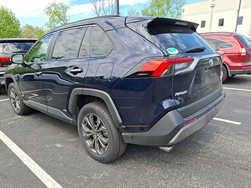 Used 2022 Toyota RAV4 Limited AWD/4WD image 3