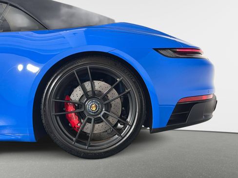 Used 2023 Porsche 911 Carrera 4 GTS w/ Premium Package AWD/4WD image 13